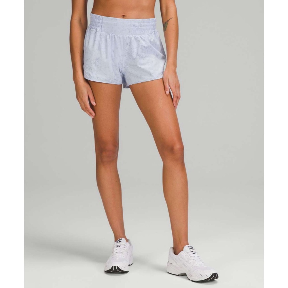 NWT Lululemon Hotty Hot High Rise Short 💗